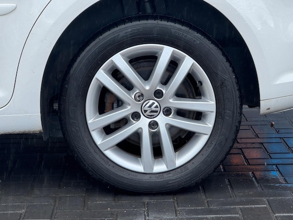 Used Volkswagen Touran 2012 for sale - 76327164: Photo 14