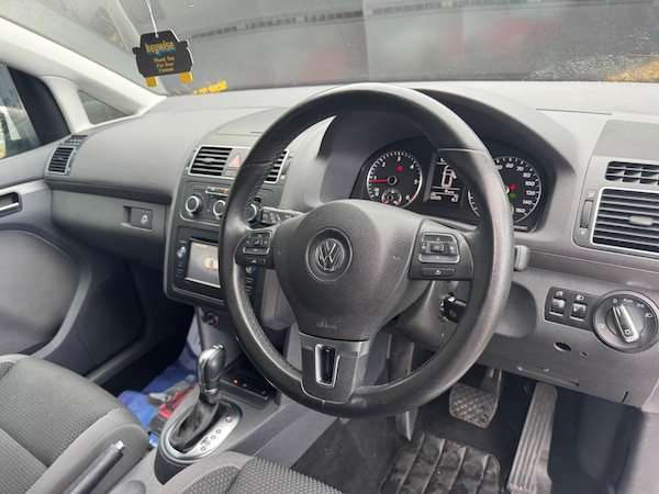 Used Volkswagen Touran 2012 for sale - 76327164: Photo 18