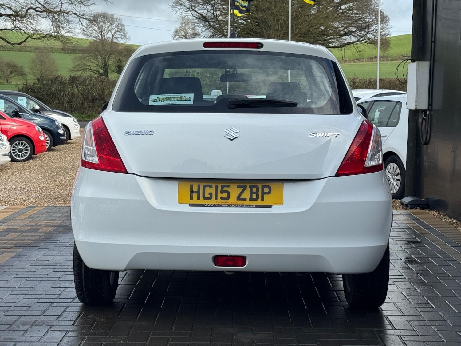 Used Suzuki Swift 2015 for sale - 77882538: Photo 4