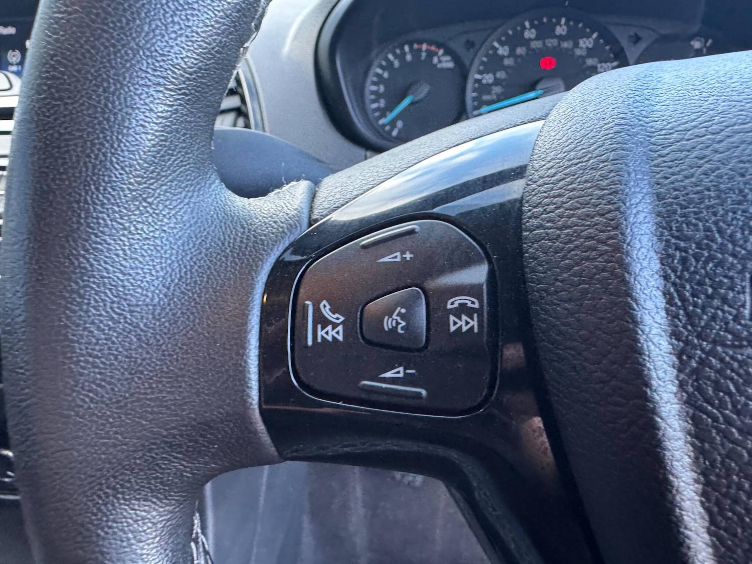 Used Ford Ka+ 2017 for sale - 76371589: Photo 28