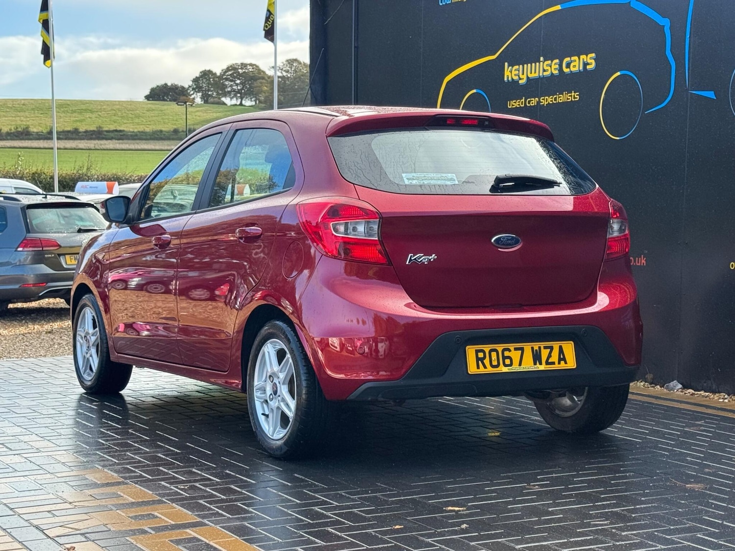 Used Ford Ka+ 2017 for sale - 76371589: Photo 3