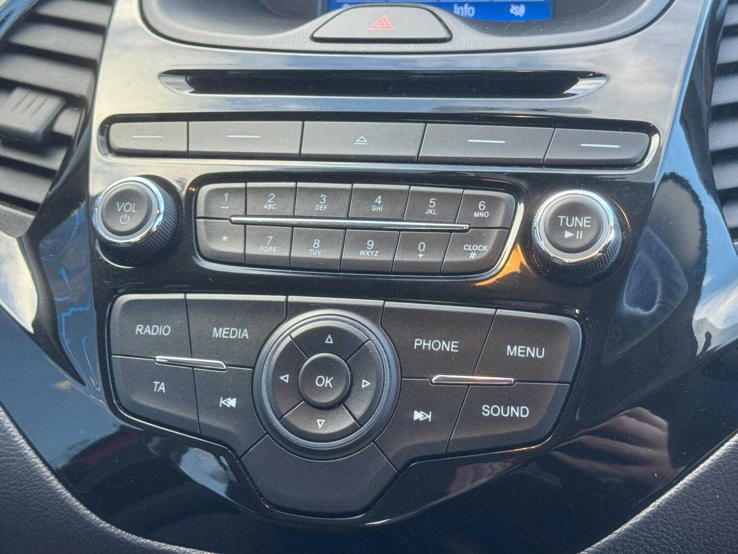 Used Ford Ka+ 2017 for sale - 76371589: Photo 32