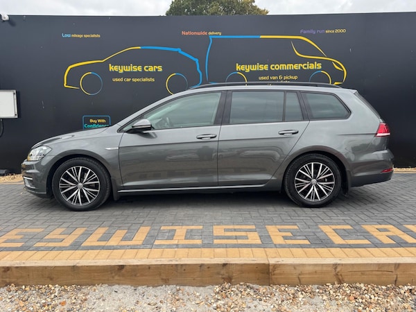 Used Volkswagen Golf 2018 for sale - 76307709: Photo 2