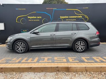 Used Volkswagen Golf 2018 for sale - 76307709: Photo 2