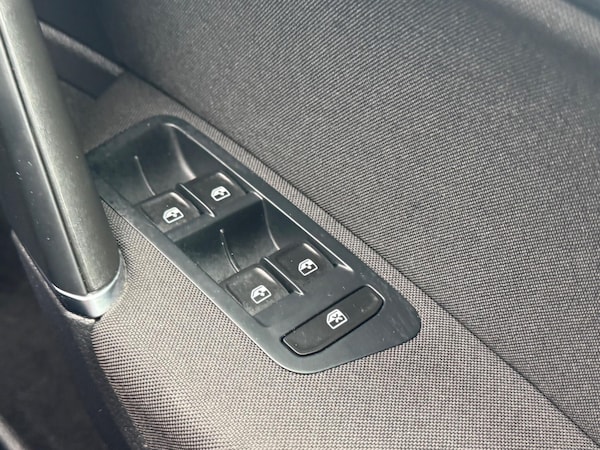 Used Volkswagen Golf 2018 for sale - 76307709: Photo 42