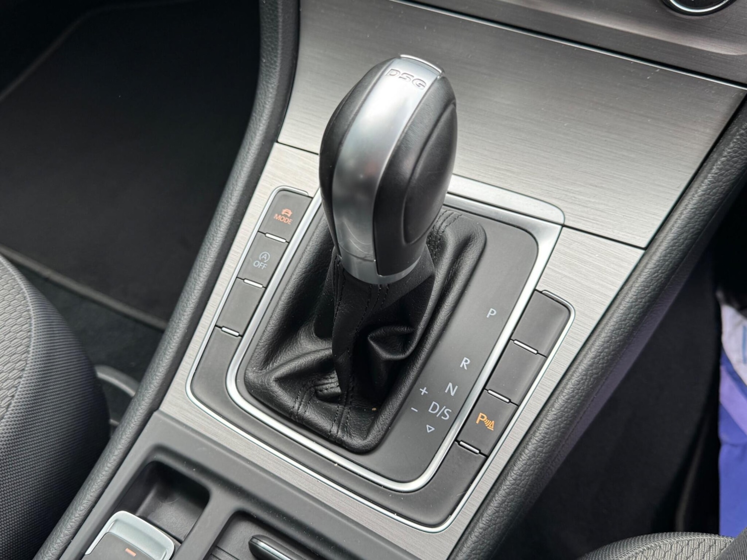 Used Volkswagen Golf 2016 for sale - 77456077: Photo 33