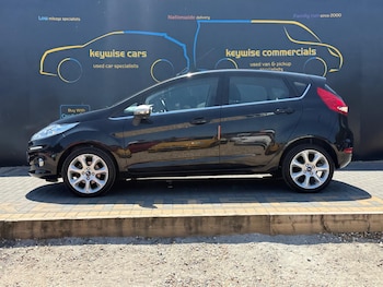 Used Ford Fiesta 2011 for sale - 79201718: Photo