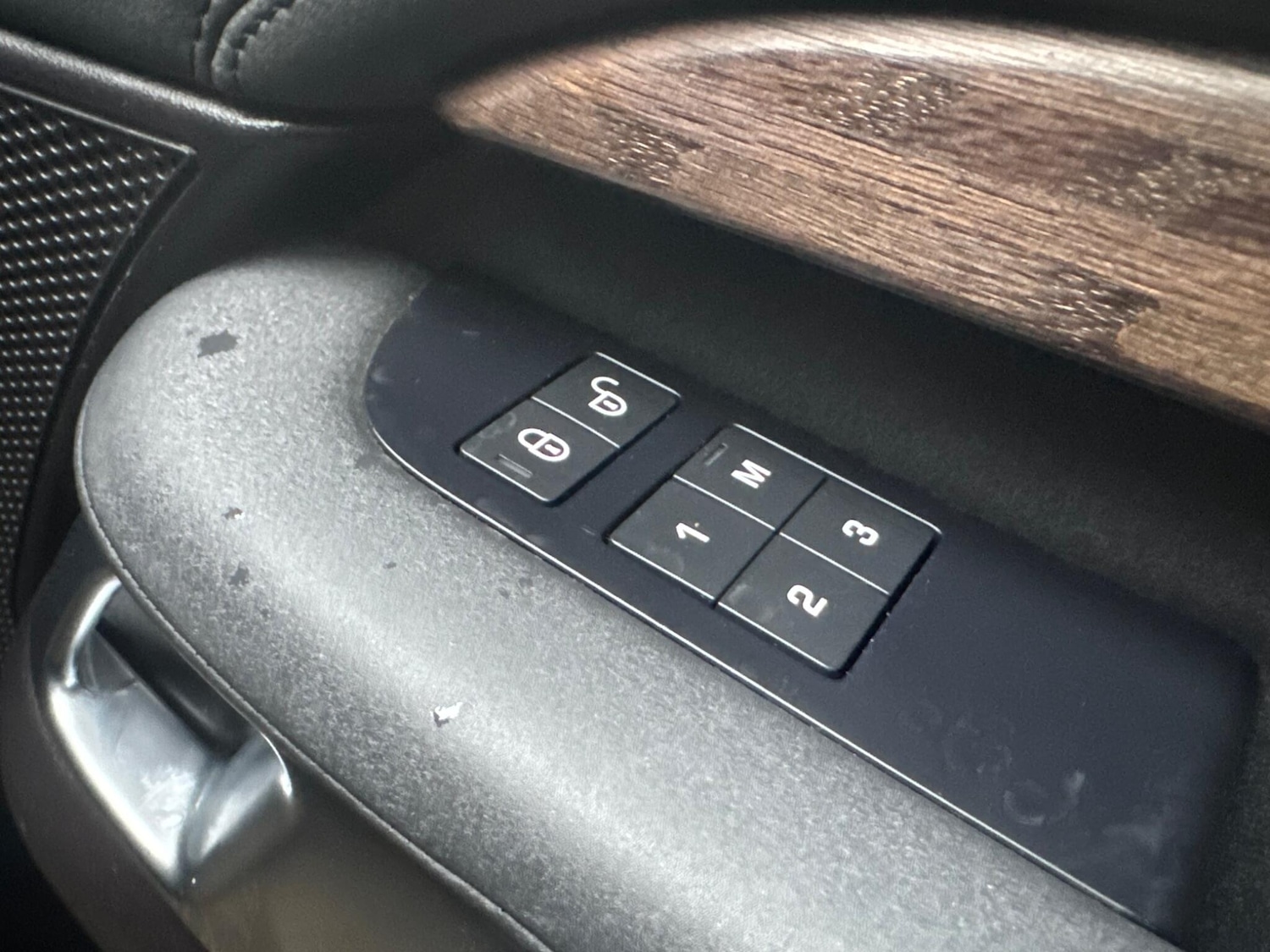 Used Land Rover Discovery 2017 for sale - 77214875: Photo 45