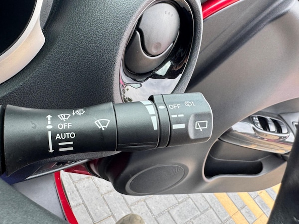 Used Nissan Juke 2018 for sale - 76153111: Photo 30