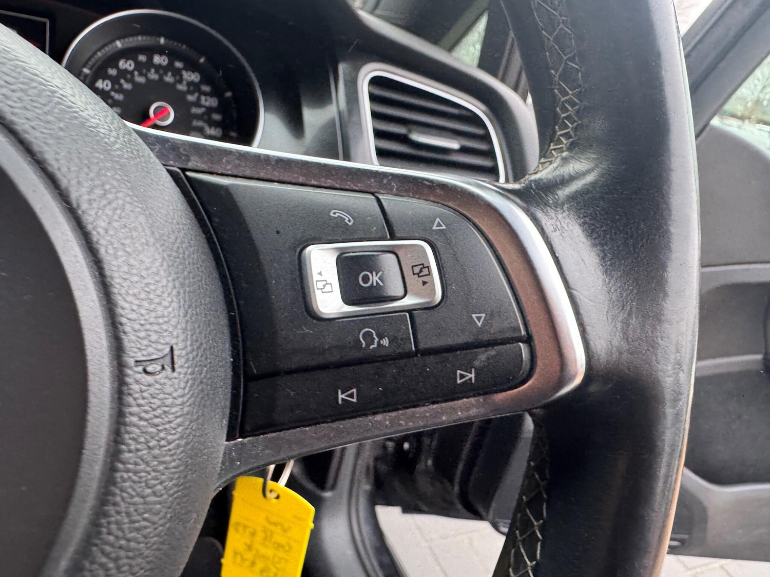 Used Volkswagen Golf 2014 for sale - 77426016: Photo 24