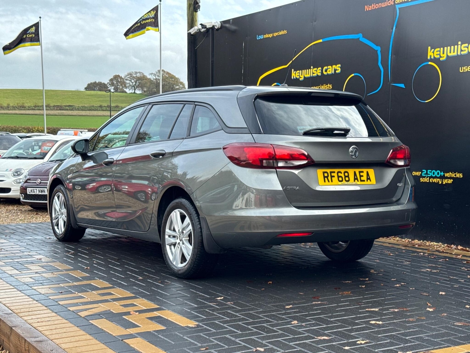 Used Vauxhall Astra 2024 for sale - 76561380: Photo 3