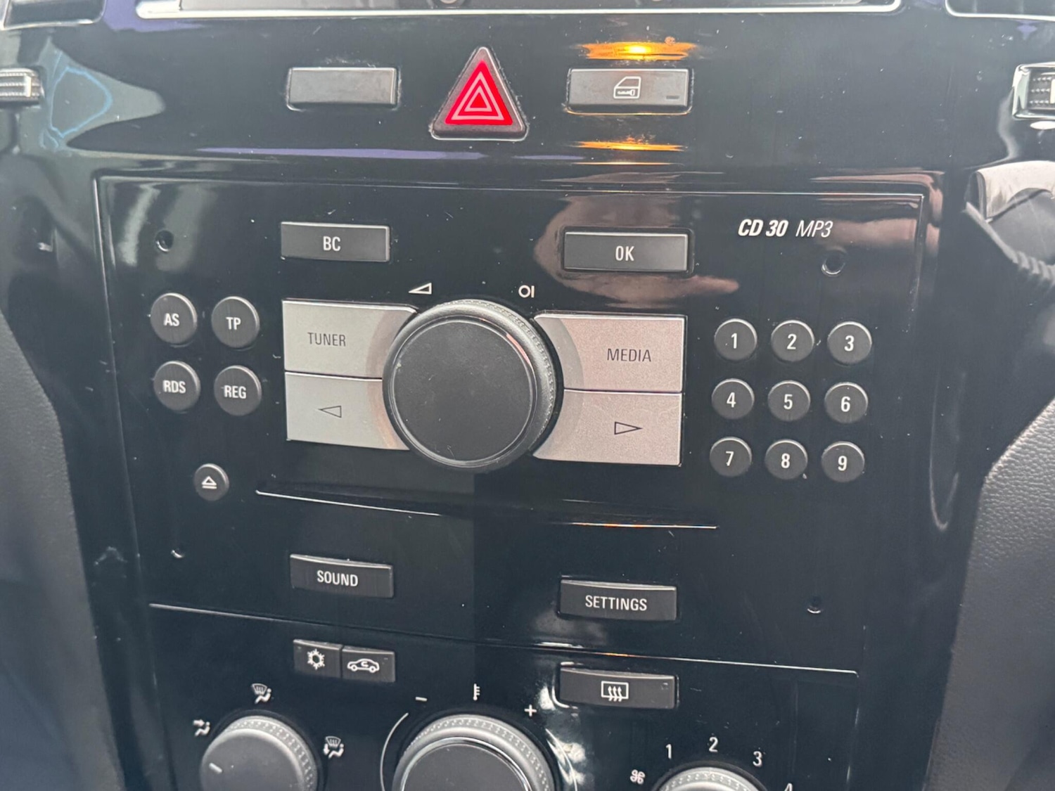 Used Vauxhall Zafira 2013 for sale - 77191481: Photo 32