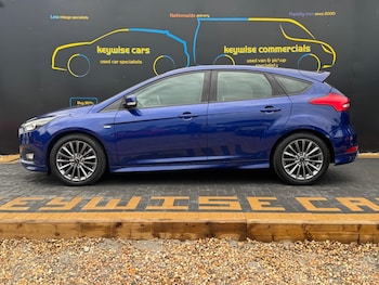 Used Ford Focus 2017 for sale - 75635584: Photo