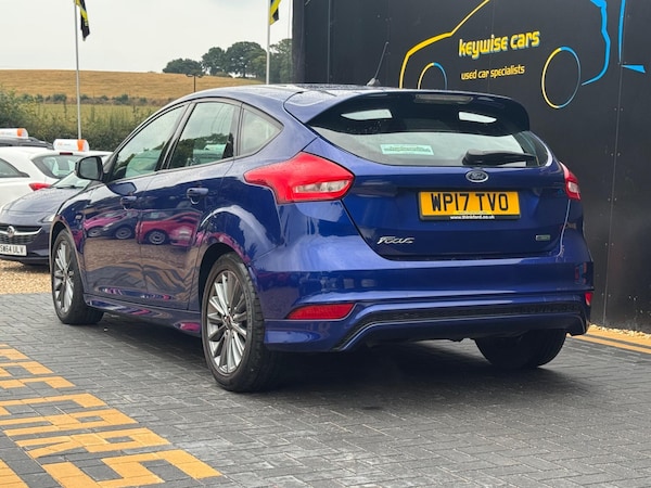 Used Ford Focus 2017 for sale - 75635584: Photo 3
