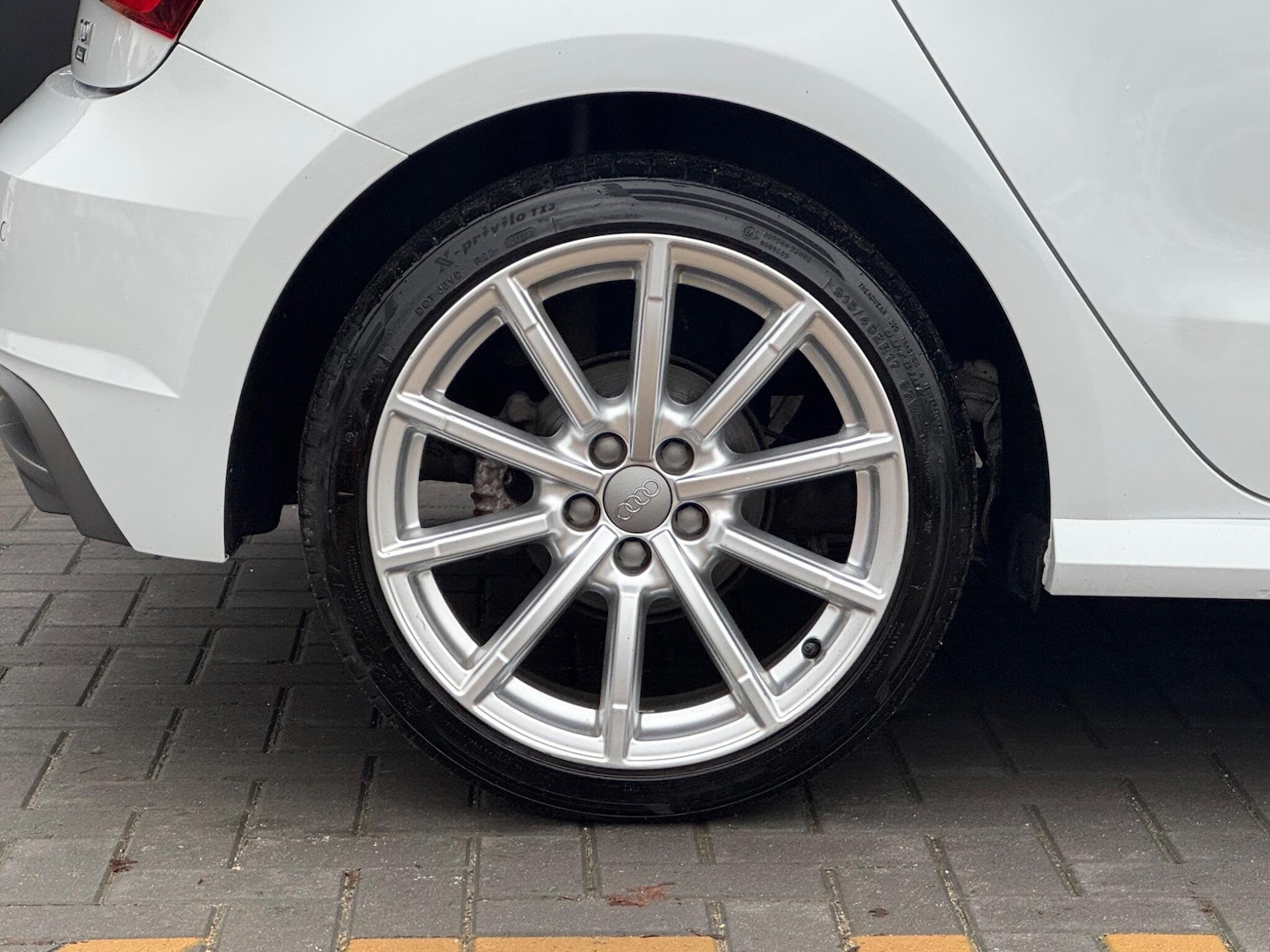 Used Audi A1 2015 for sale - 77331817: Photo 11