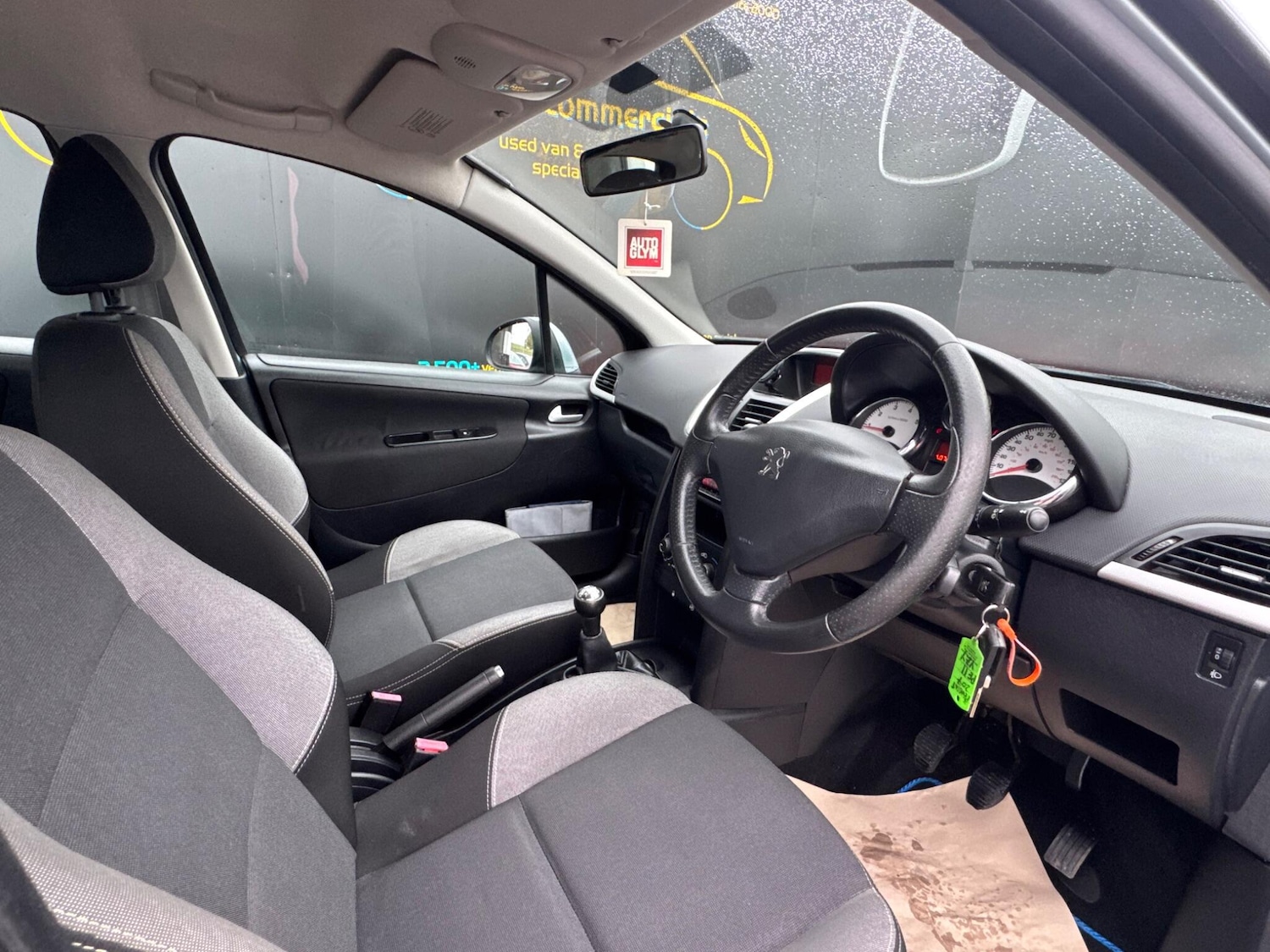 Used Peugeot 207 2011 for sale - 76989894: Photo 25