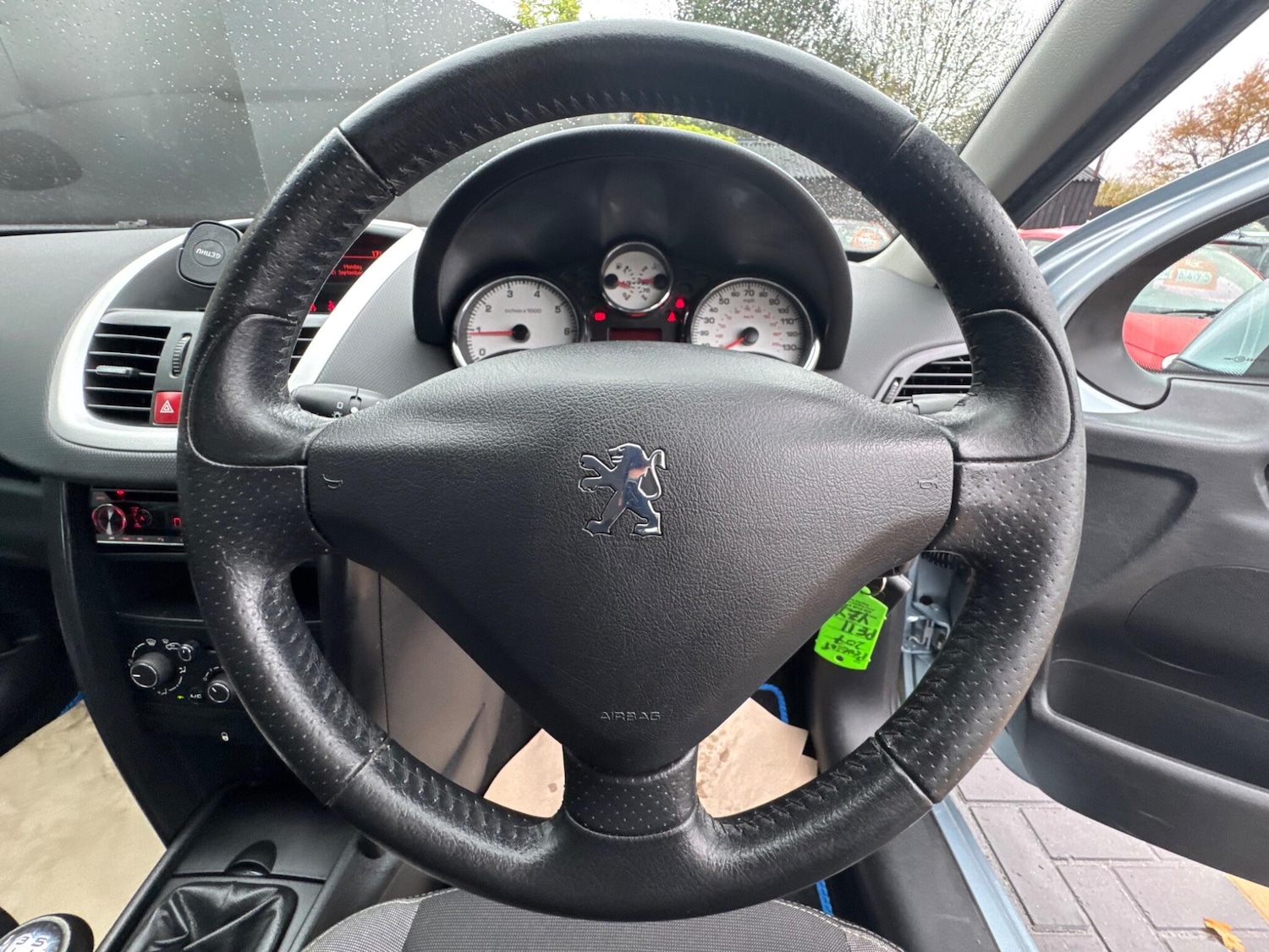 Used Peugeot 207 2011 for sale - 76989894: Photo 27