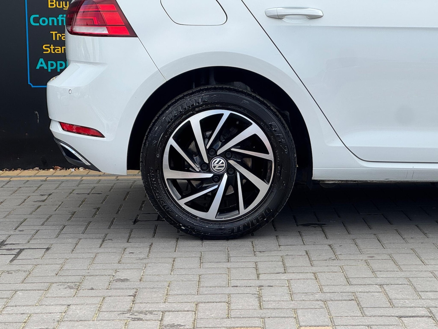 Used Volkswagen Golf for sale - 77924779: Photo 14