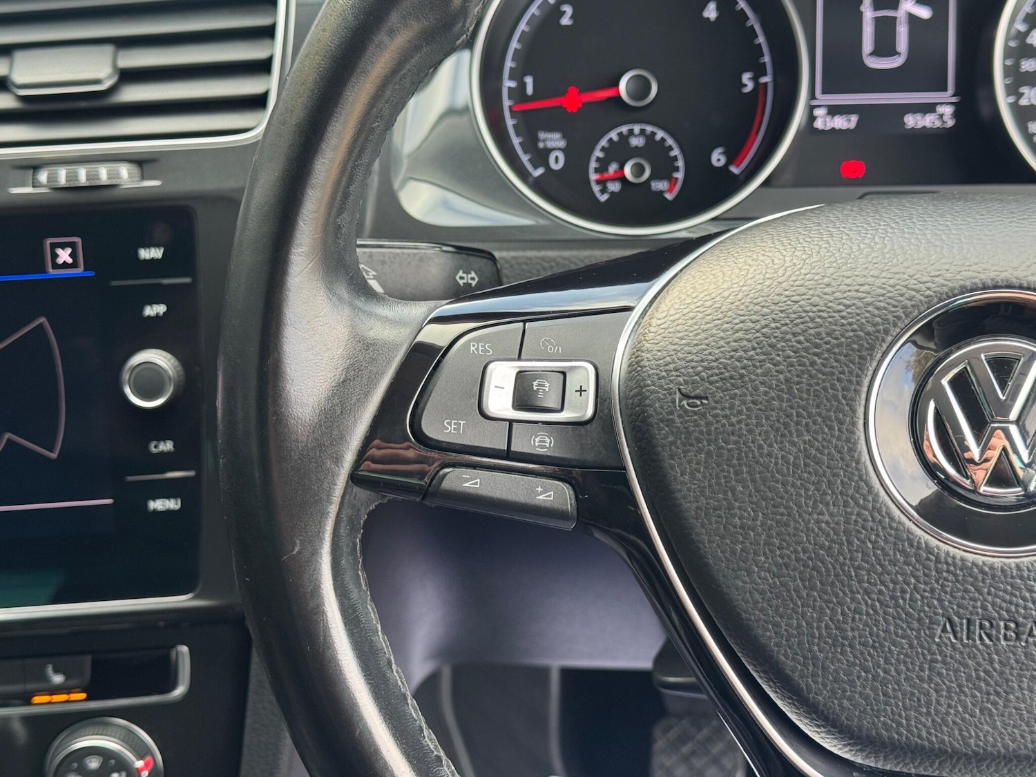 Used Volkswagen Golf for sale - 77924779: Photo 28