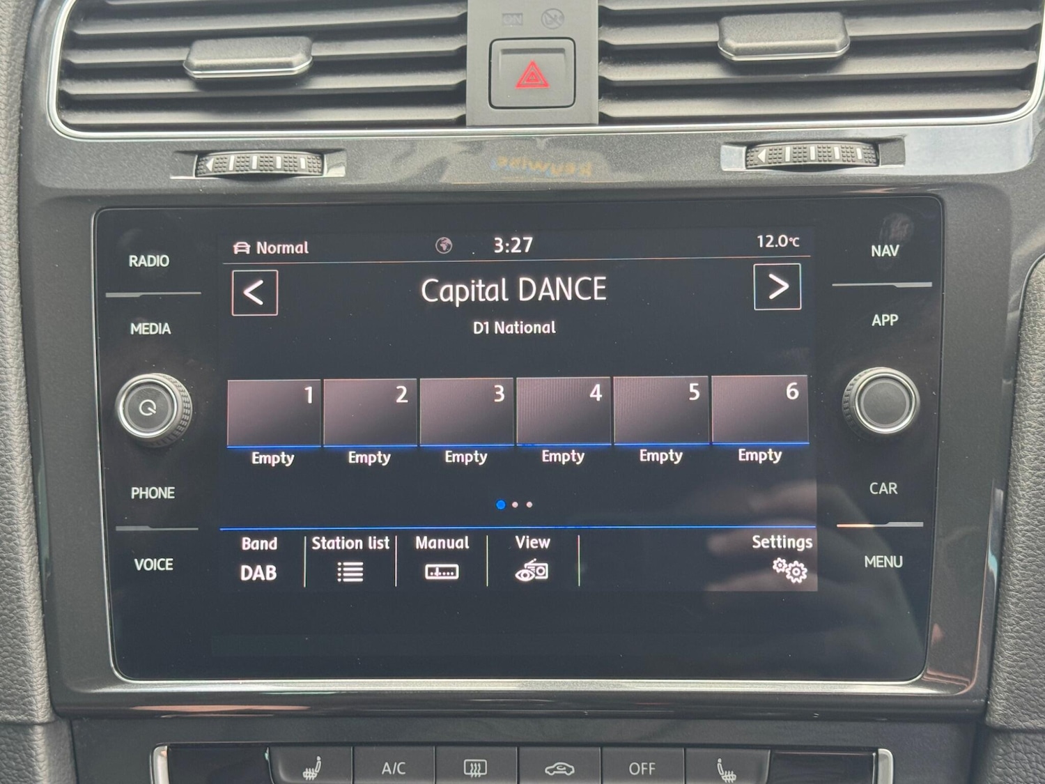 Used Volkswagen Golf for sale - 77924779: Photo 33