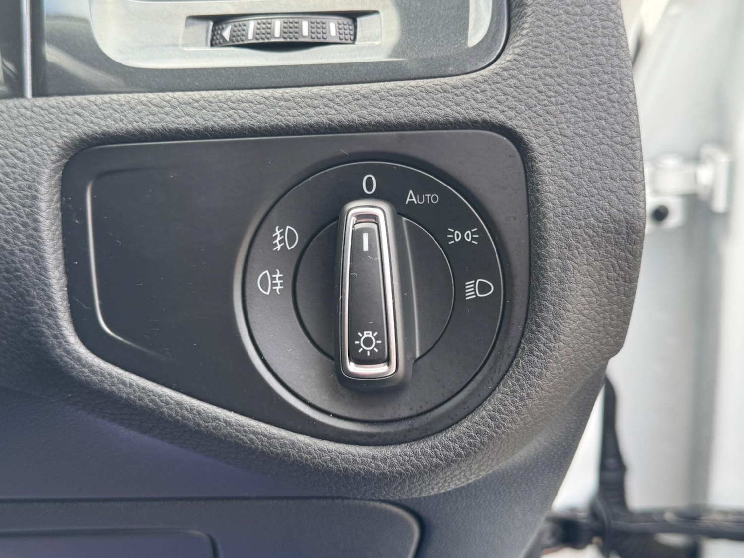 Used Volkswagen Golf for sale - 77924779: Photo 38