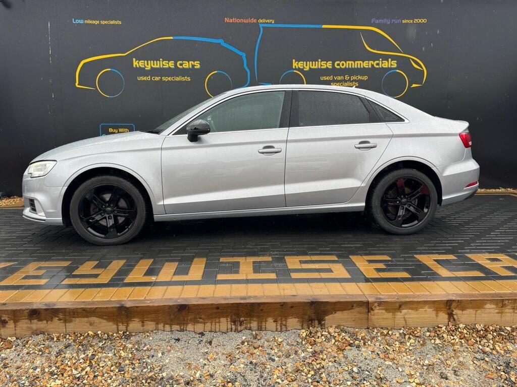 Used Audi A3 2017 for sale - 76550732: Photo 2