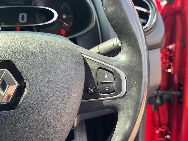 Used Renault Clio 2017 for sale - 75494228: Photo 25
