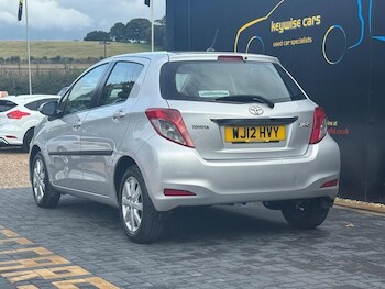 Used Toyota Yaris 2012 for sale - 77029617: Photo