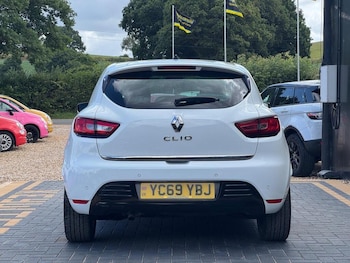 Used Renault Clio 2019 for sale - 76992147: Photo