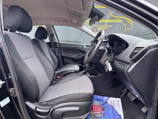 Used Hyundai i20 2017 for sale - 75657233: Photo 18