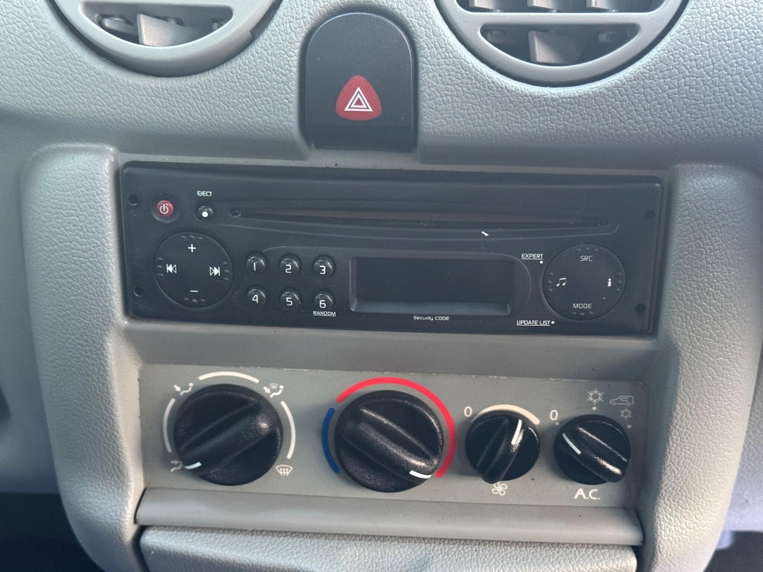 Used Renault Kangoo 2009 for sale - 76899686: Photo 20