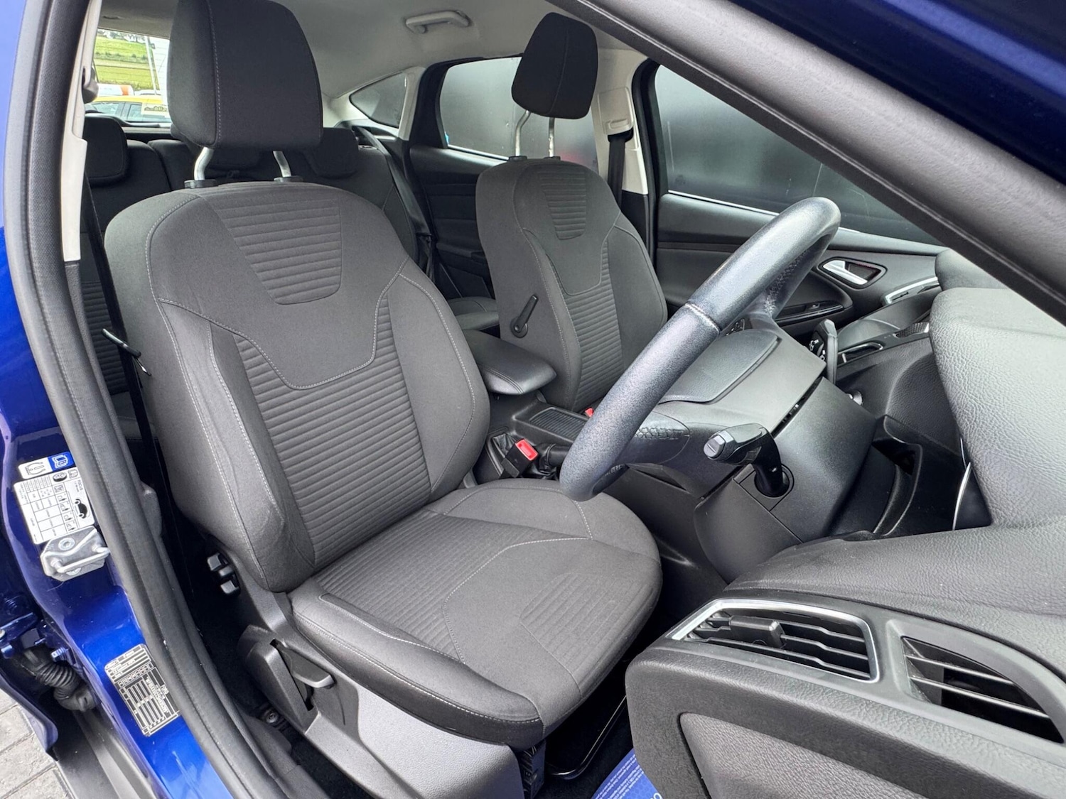 Used Ford Focus 2017 for sale - 76295091: Photo 18