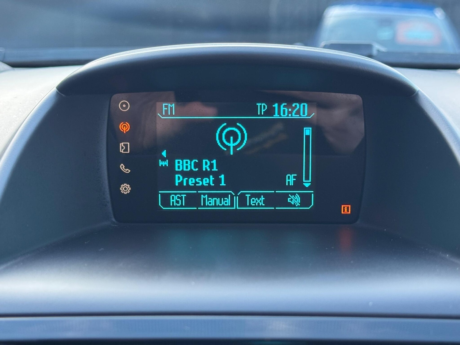 Used Ford Fiesta 2014 for sale - 77440455: Photo 32