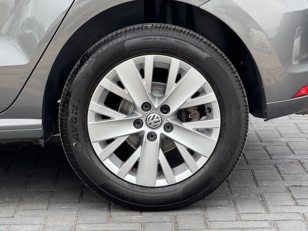 Used Volkswagen Polo 2015 for sale - 76259387: Photo 15
