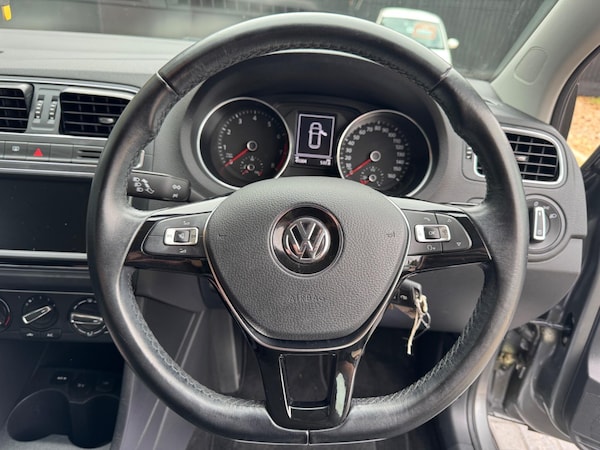 Used Volkswagen Polo 2015 for sale - 76259387: Photo 27