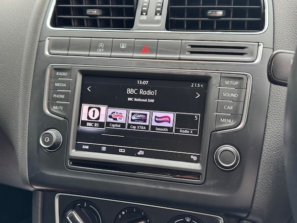 Used Volkswagen Polo 2015 for sale - 76259387: Photo 28