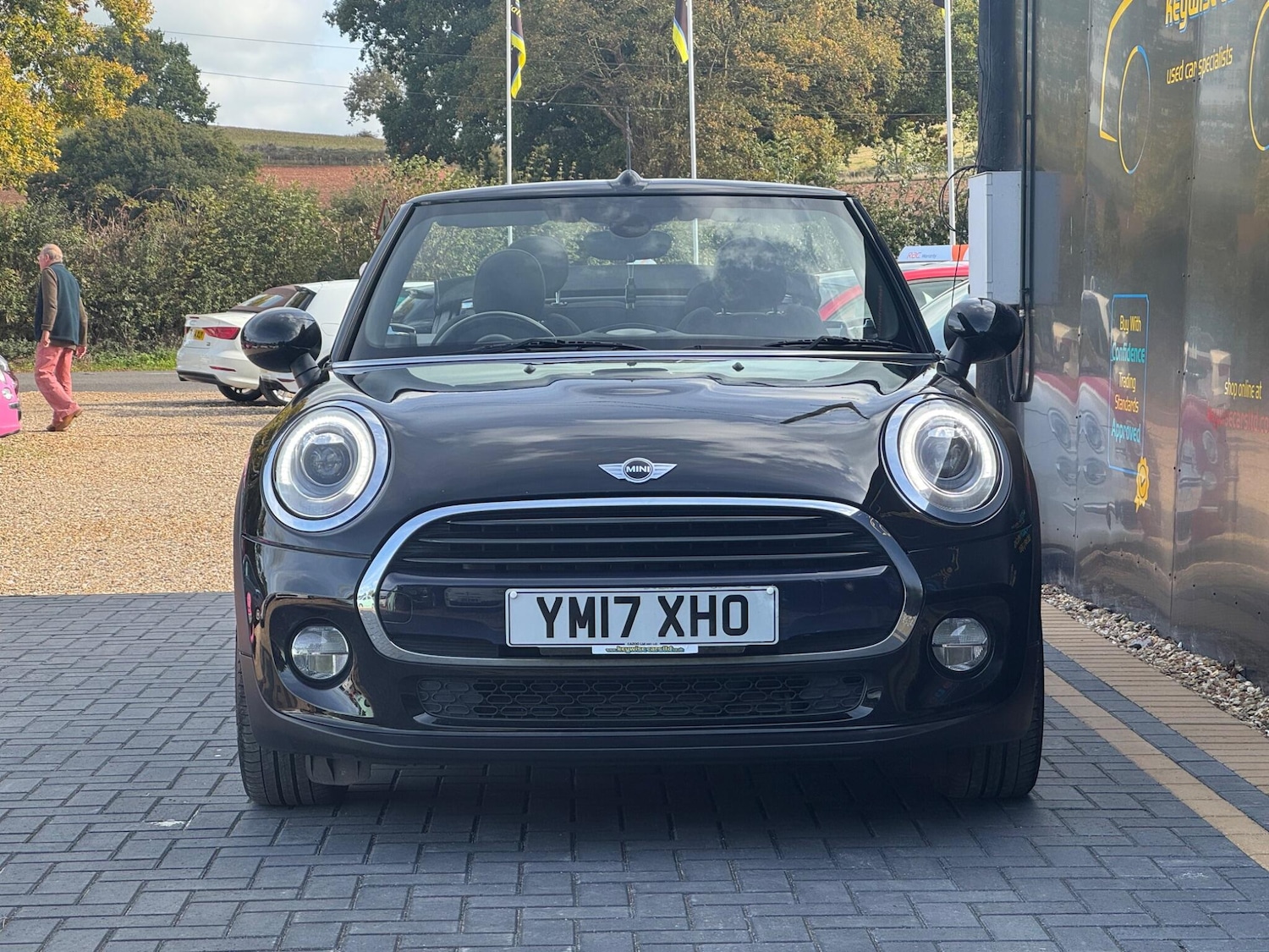 Used MINI Convertible 2017 for sale - 76199717: Photo 10