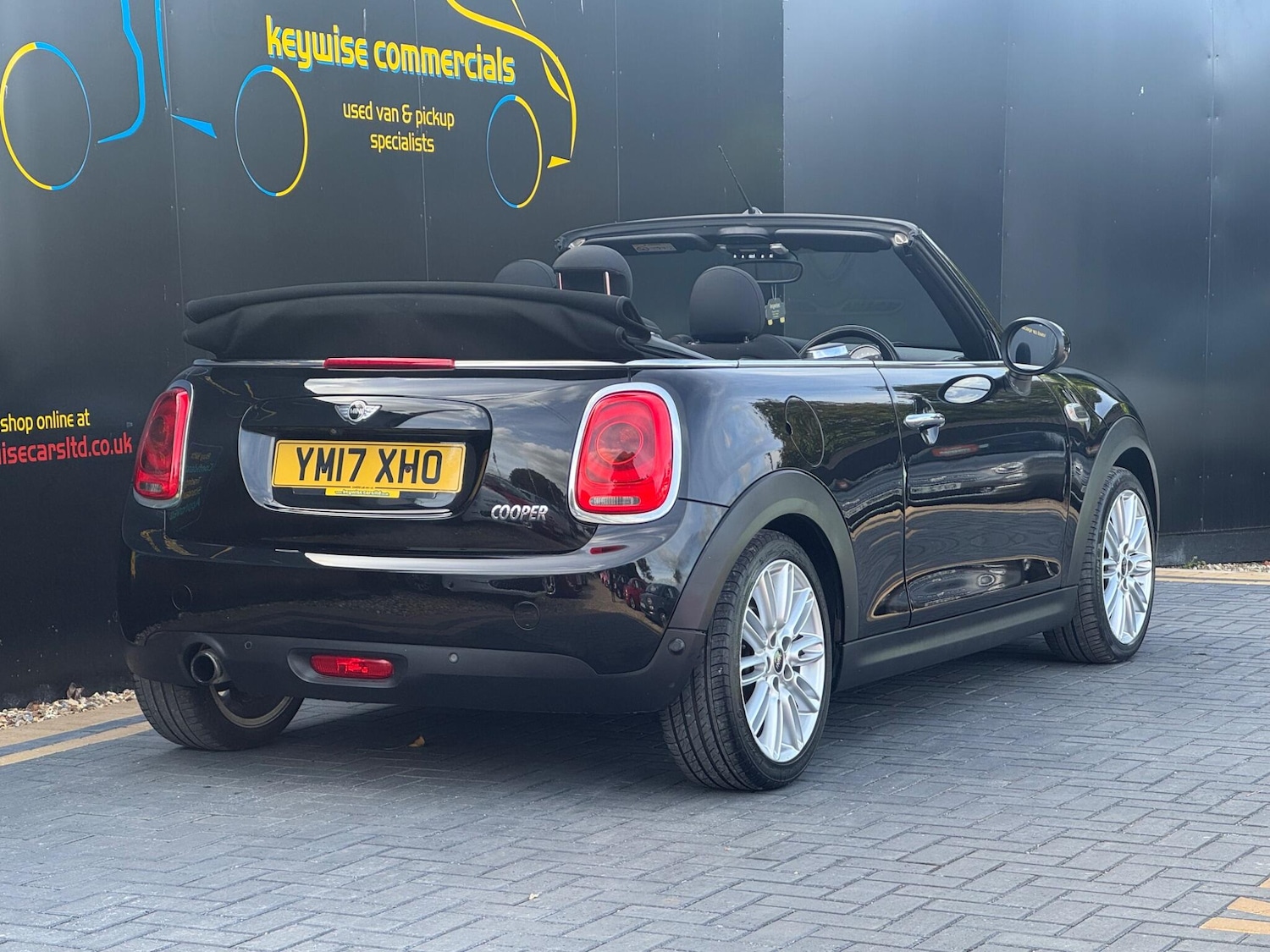 Used MINI Convertible 2017 for sale - 76199717: Photo 6