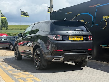 Used Land Rover Discovery Sport 2018 for sale - 78586782: Photo