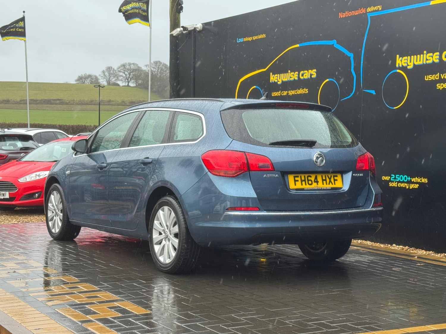 Used Vauxhall Astra for sale - 77267708: Photo 3