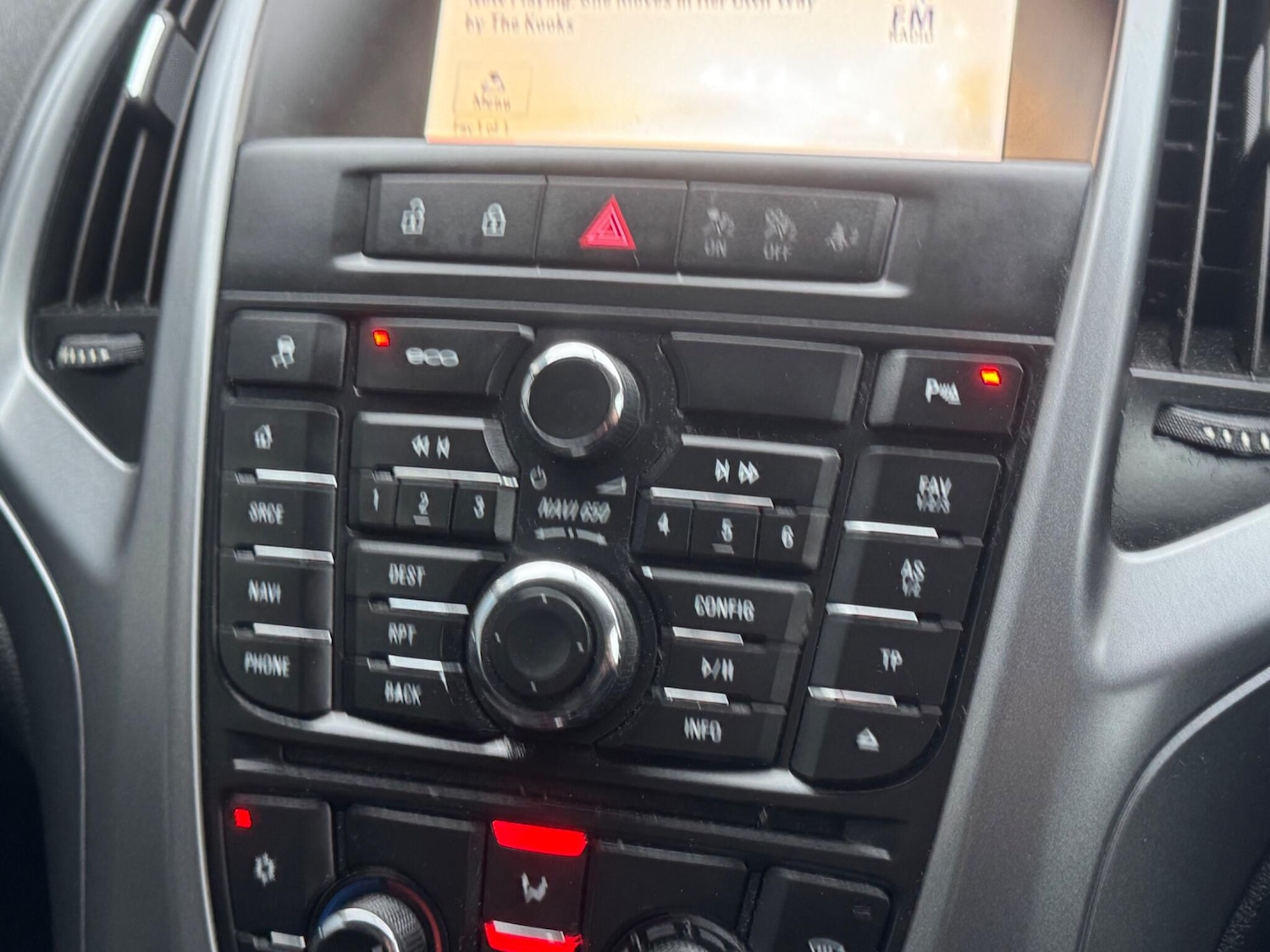 Used Vauxhall Astra for sale - 77267708: Photo 32