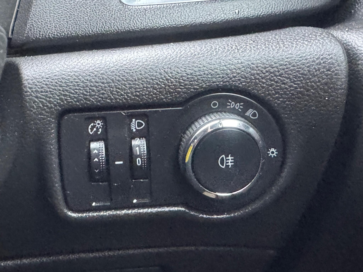 Used Vauxhall Astra for sale - 77267708: Photo 35