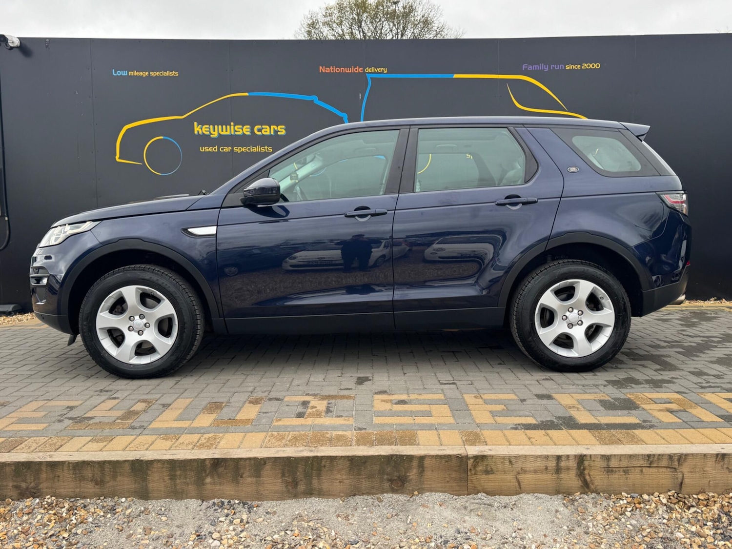 Used Land Rover Discovery Sport for sale - 78006950: Photo 2