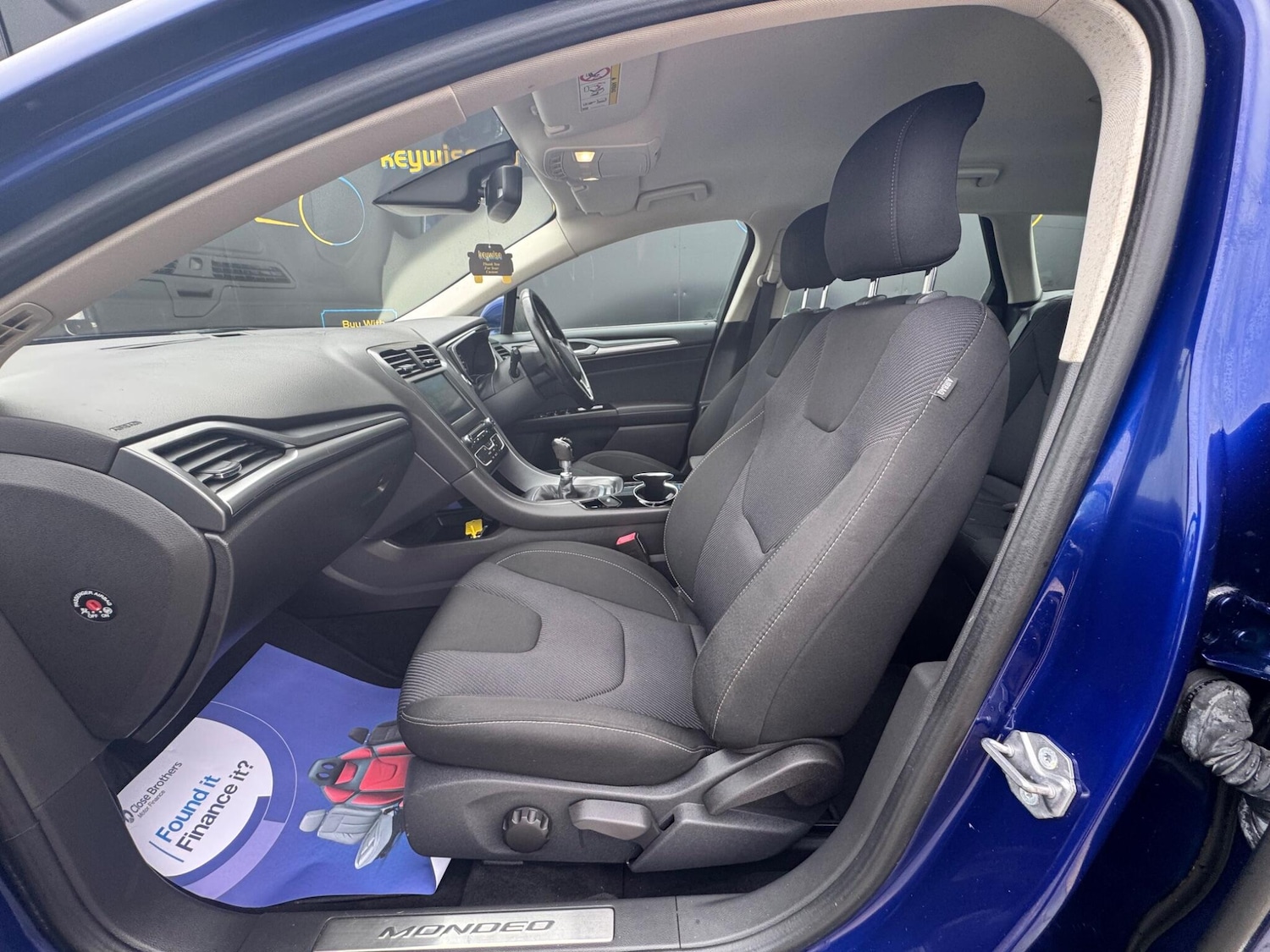 Used Ford Mondeo 2015 for sale - 77992905: Photo 17