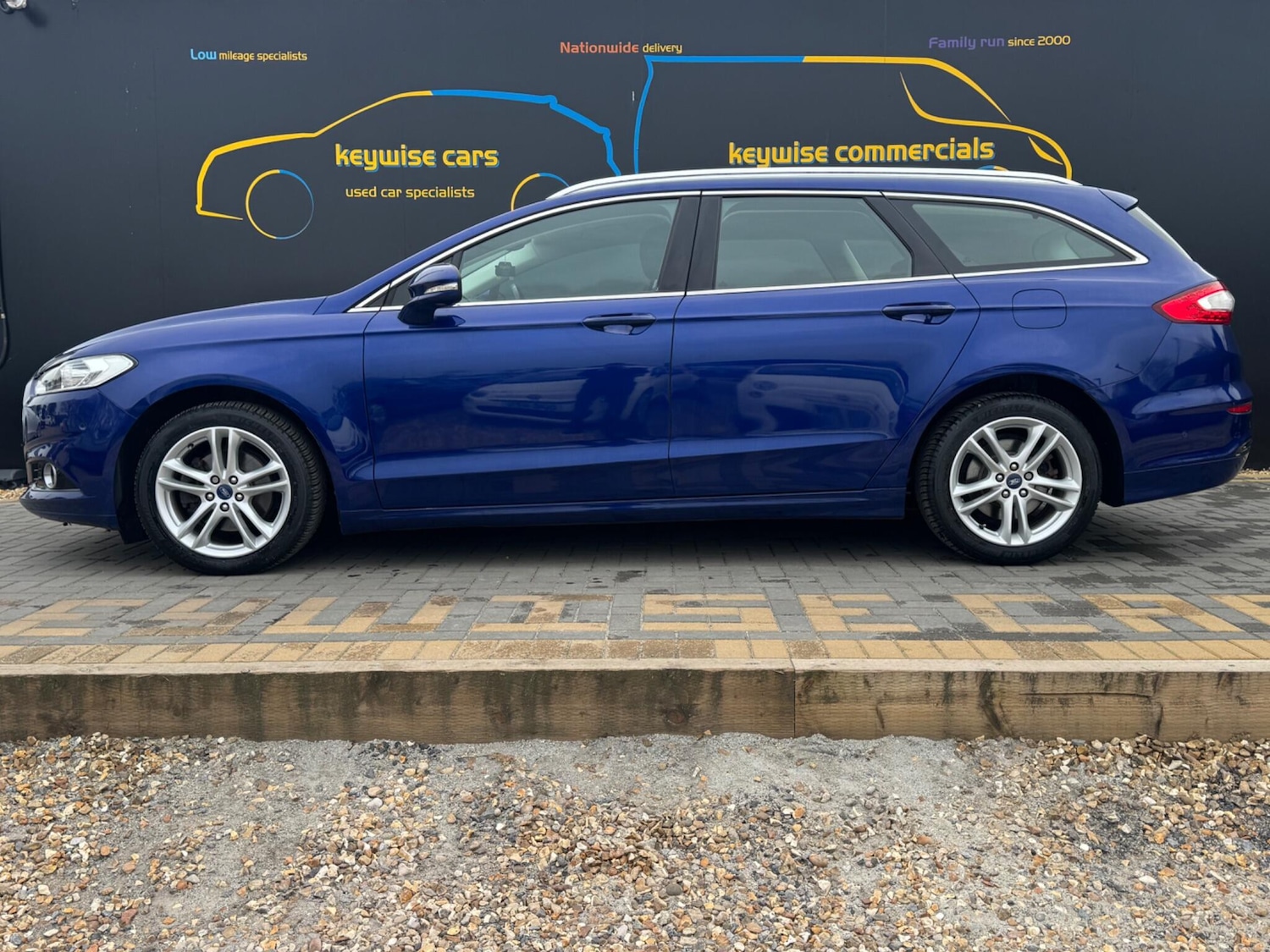 Used Ford Mondeo 2015 for sale - 77992905: Photo 2