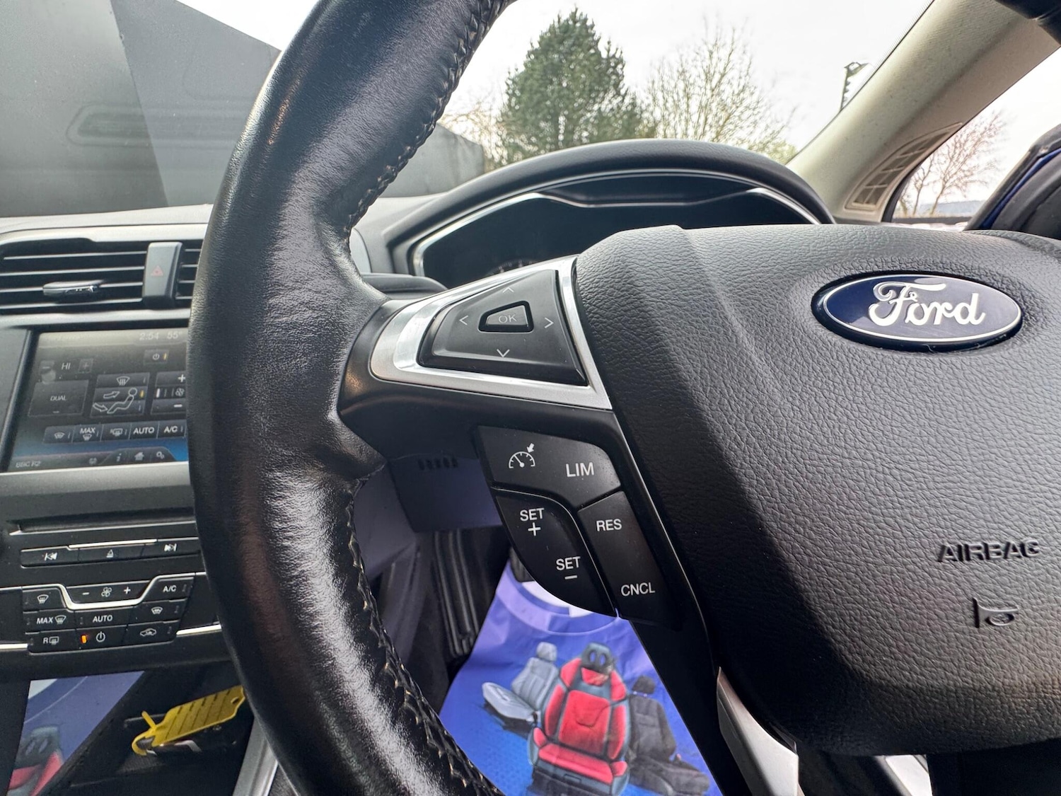 Used Ford Mondeo 2015 for sale - 77992905: Photo 25