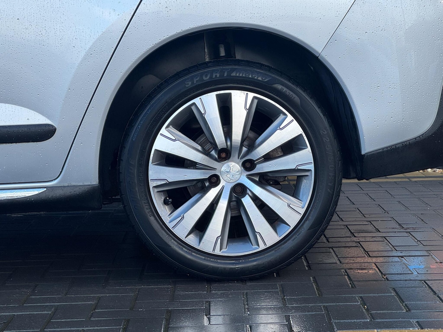 Used Peugeot 3008 2016 for sale - 77203172: Photo 11