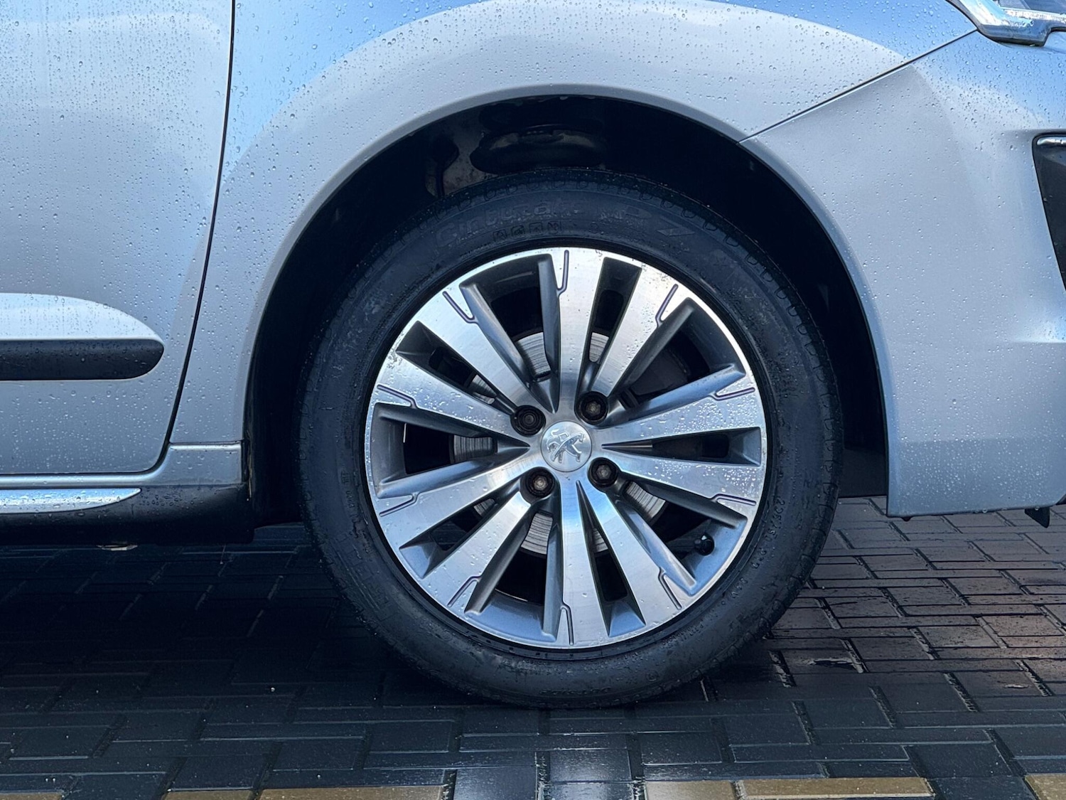 Used Peugeot 3008 2016 for sale - 77203172: Photo 9