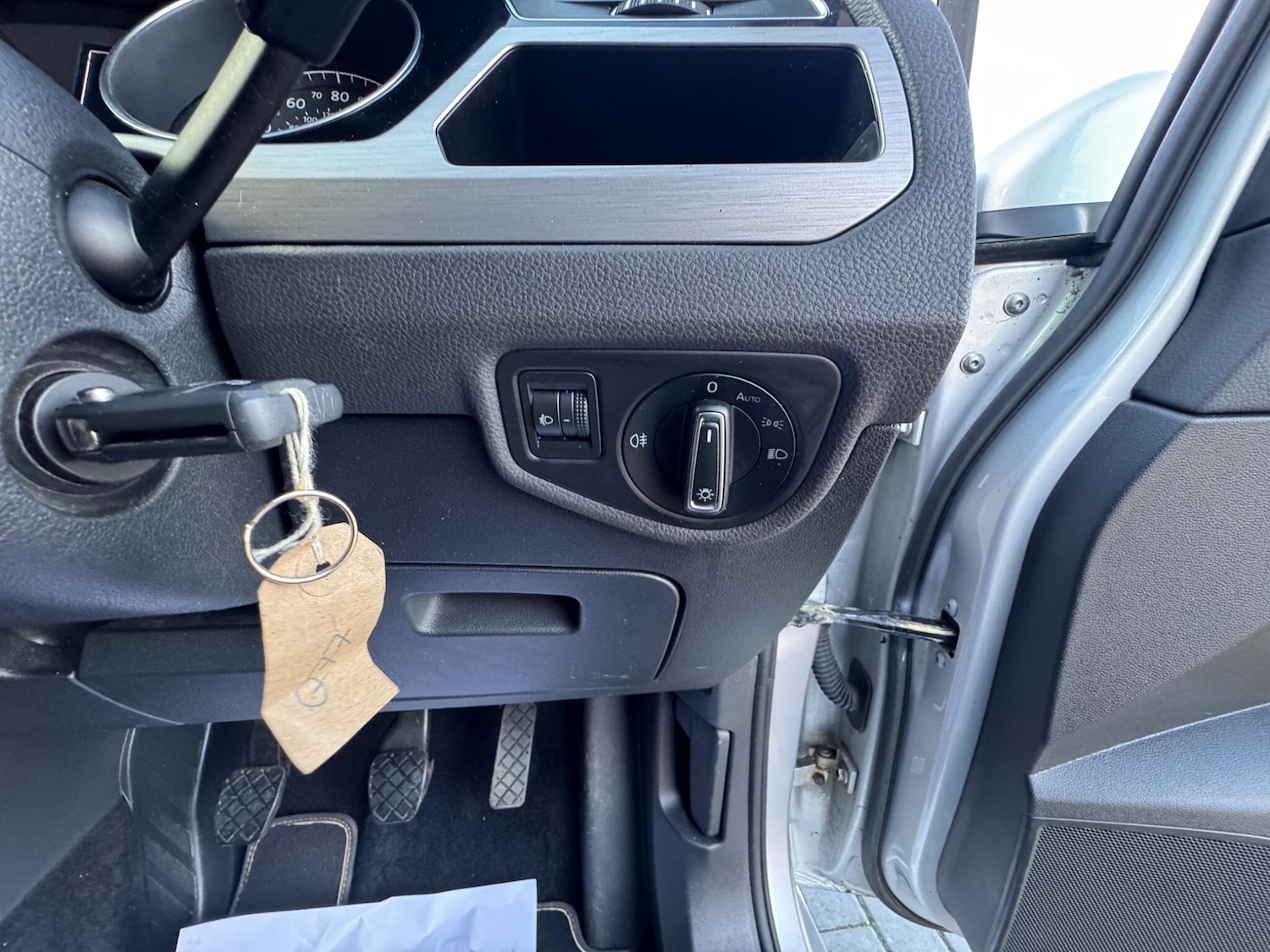 Used Volkswagen Touran 2016 for sale - 77049678: Photo 28