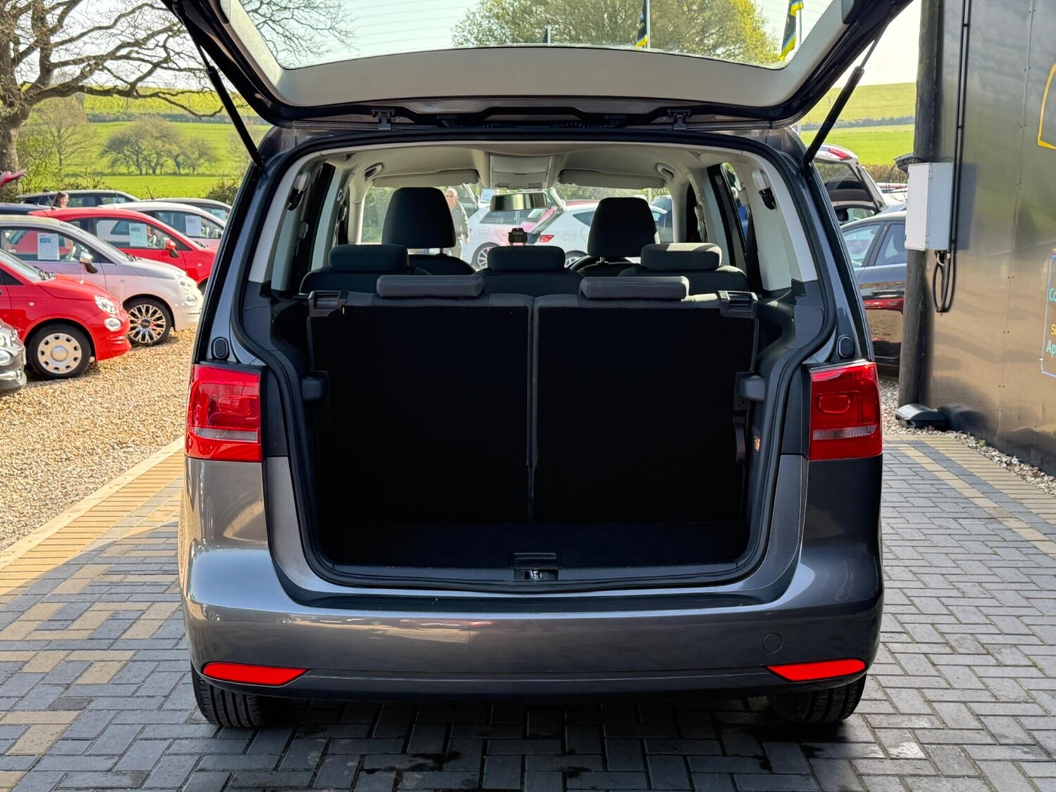 Used Volkswagen Touran 2013 for sale - 78171387: Photo 27